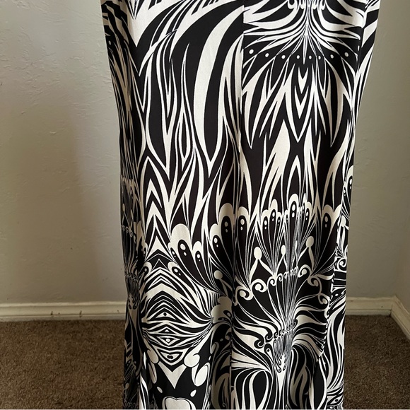 Taylor Sleeveless V Neck Twisted Waist Dress Plus Size 22W Black White - Picture 10 of 15
